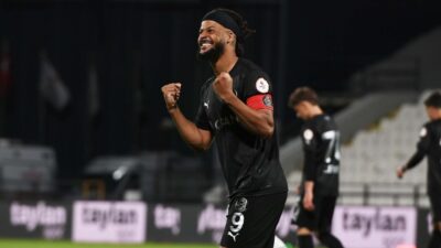 MANİSA, – 1’inci Lig ekibi Manisa Futbol Kulübü’nde geçen sezon