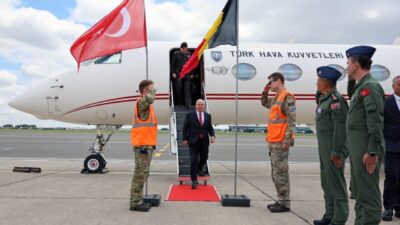 BELÇİKA, – MİLLİ Savunma Bakanı Yaşar Güler, NATO Savunma Bakanları