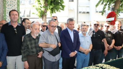 Yağmur ÖNGÜN/İZMİR, -CHP Meclis Grup Başkanı Özgür Özel, mezunu olduğu