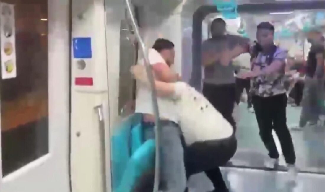 İsa ALMAÇAYIR/İSTANBUL, – PENDİK, Marmaray’da iki yolcu arasında yumruklu kavga
