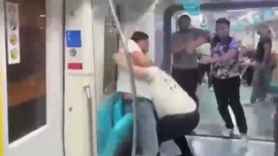 İsa ALMAÇAYIR/İSTANBUL, – PENDİK, Marmaray’da iki yolcu arasında yumruklu kavga