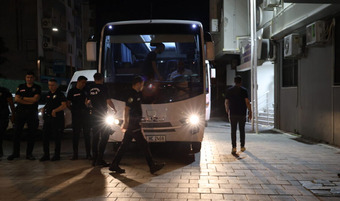 Mustafa İÇ/İZMİR, – İZMİR’in Seferihisar Belediyesi’ne yönelik düzenlenen operasyon kapsamında