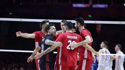 İSTANBUL, – SALON: Belgrad Arena HAKEMLER: Andrew Charles Robb (Kanada),