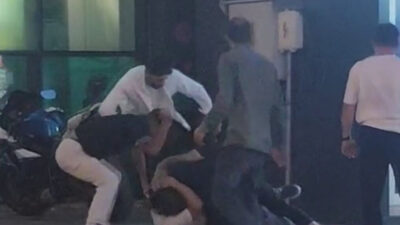 Taylan ERGÜN / İSTANBUL, – ARNAVUTKÖY’de bir grup genç arasında