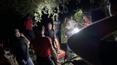 DALGIÇ POLİSLER NEHİRDE ARAMA YAPIYOR Aydın’ın İncirliova ilçesi Acarlar Mahallesi’nde