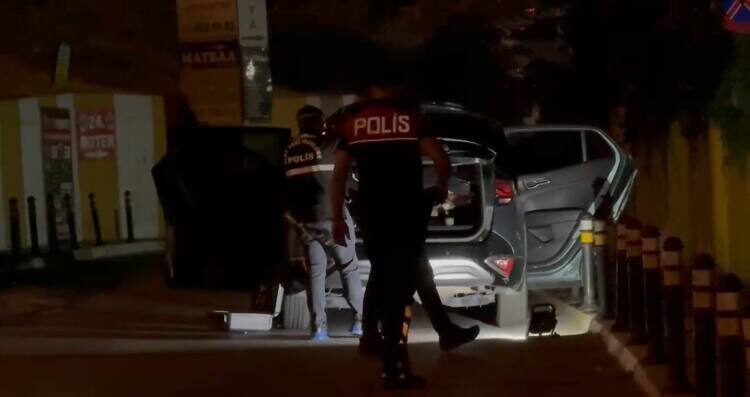 Baran AKKAYA – Ramazan İŞİKLİ/İSTANBUL, – BEYLİKDÜZÜ’nde denetimde durdurulan otomobildeki