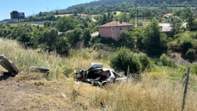 Mutlu YUCA/ BOLU, – BOLU’da Anadolu Otoyolunda kontrolden çıkan otomobil