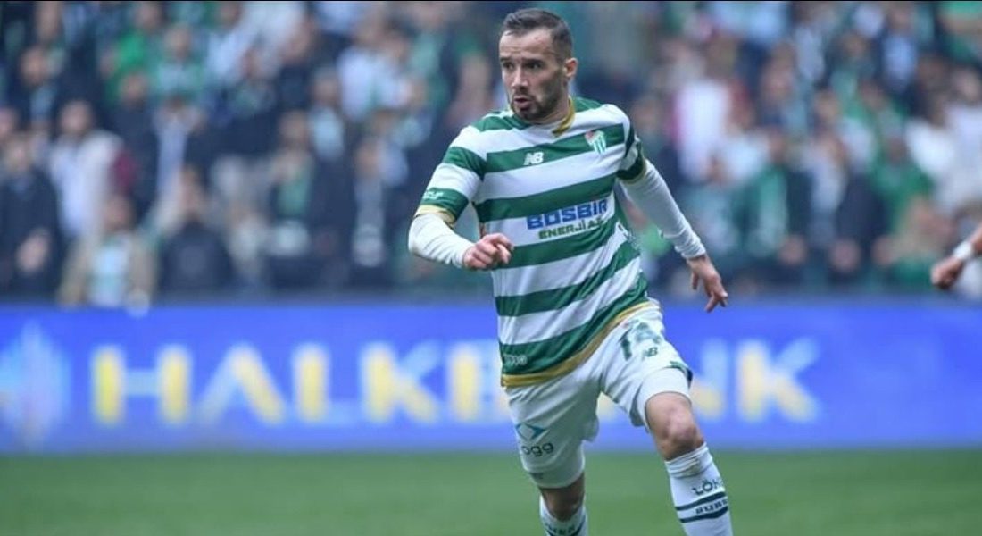 Ebru VARDAR / BURSA, – BURSASPOR’UN 28 yaşındaki sol beki