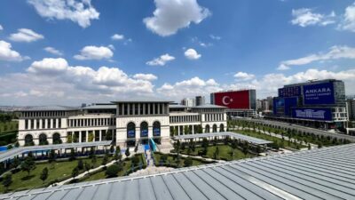 Emirhan YÜZÜGÜLDÜ/ANKARA, – ANKARA’da NATO Zirvesi’nin gerçekleştirileceği Cumhurbaşkanlığı Külliyesi’nde hazırlıklar