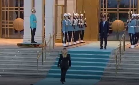 YEMEĞE SON KATILAN LİDER, İTALYA BAŞBAKANI MELONİ OLDU NATO Zirvesi