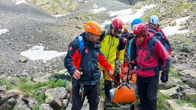 Mehmet Can PEÇE/ÇAMLIHEMŞİN (Rize), – RİZE’nin Çamlıhemşin ilçesindeki Verçenik Yaylası’nda