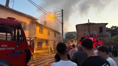 Yiğithan HÜYÜK/BURSA, – BURSA’da, 2 katlı evin üst katındaki dairede