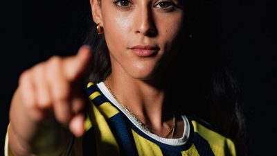İSTANBUL, – FENERBAHÇE arsaVev Kadın Futbol Takımı, yeni sezon kadro