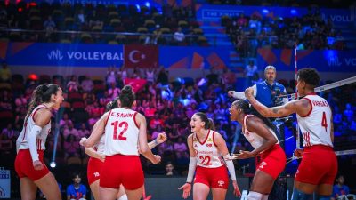 Türkiye – Kanada: 3-1 İSTANBUL, – SALON: East Asian Games