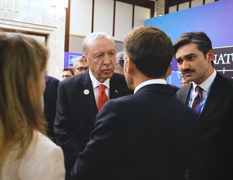 ANKARA, – NATO Liderler Zirvesi için Ankara’da bulunan Fransa Cumhurbaşkanı