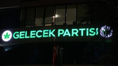 PARTİ GENEL MERKEZİ GÖRÜNTÜLENDİ Siyasi faaliyetlerini sonlandıran Gelecek Partisi’nin Aşağı