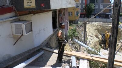 Özgür EREN / İSTANBUL, – KÜÇÜKÇEKMECE’de bir inşaatın temel kazısı