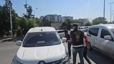 Vehbi DEMİR- Altunay TUGA / İSTANBUL, – KÜÇÜKÇEKMECE’de polis ekipleri