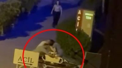 Muhammet SEZGİN/BURSA, – BURSA’da, yolun karşısına geçmek isterken otomobilin çarptığı
