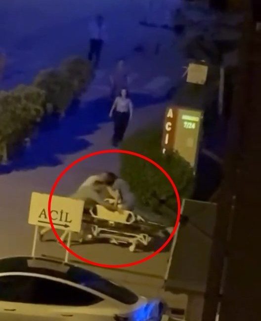 Muhammet SEZGİN/BURSA, – BURSA’da, yolun karşısına geçmek isterken otomobilin çarptığı