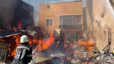 Oktay POLAT/ ERZURUM, – ERZURUM’da atıl durumdaki bir garajda çıkan