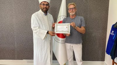 Furkan KAVUKLU/KAYSERİ, – ALMANYA’da yaşayan Kayserili Hilal Özkara sayesinde İslamiyet
