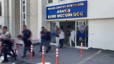 Kadircan GÜLER/ANKARA, – ANKARA’da bazı cadde ve işletmelerin önünde korsan