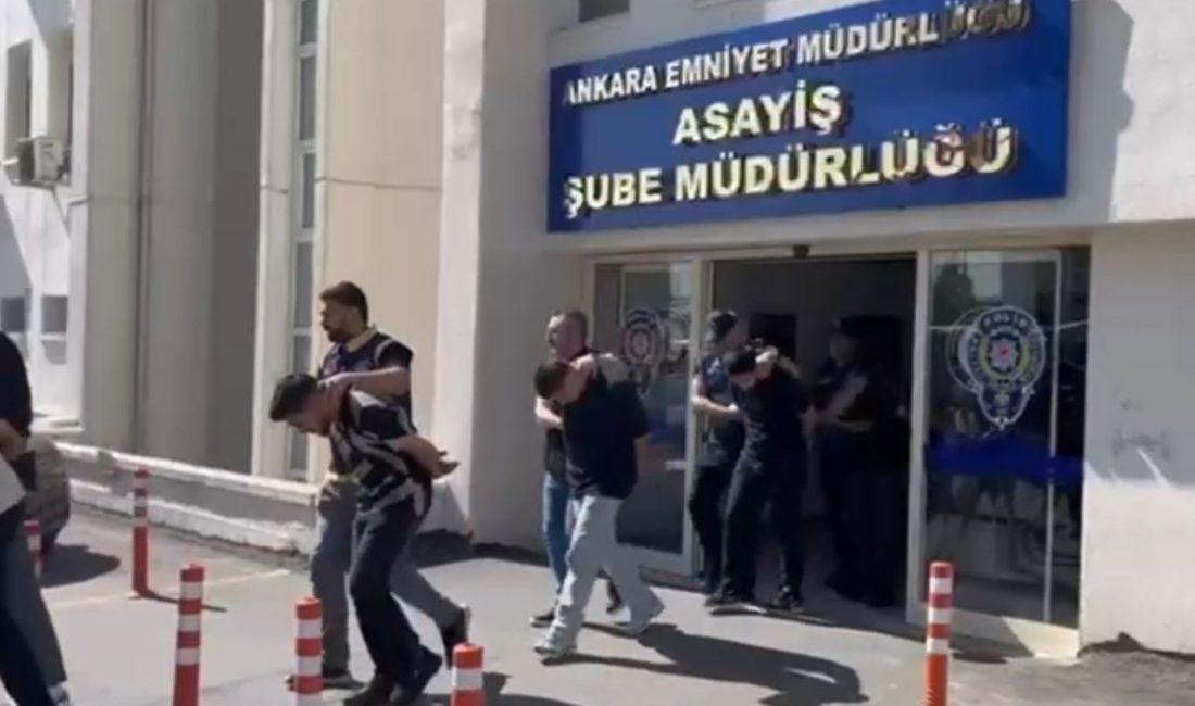 ANKARA, – ANKARA’da trafiğe açık alanda araçlarıyla drift attığı tespit