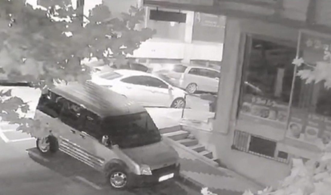 İSTANBUL, – ARNAVUTKÖY’de iş yerine ateş açtığı tespit edilen 2