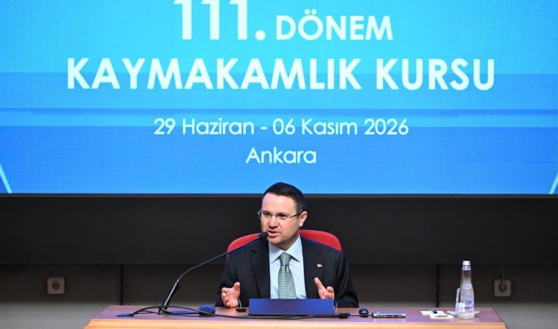 ANKARA, – ADALET Bakanı Akın Gürlek, kaymakam adaylarıyla bir araya
