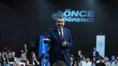 İSTANBUL, – Arnavutköy Belediyesi tarafından gerçekleştirilen Tercih Destek Programı’nda üniversite