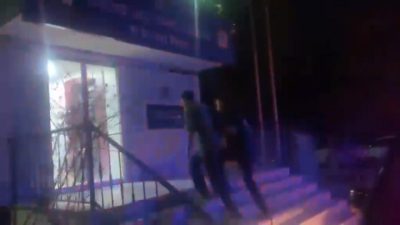 Mehmet Kaan KURT/İSTANBUL, – BAKIRKÖY’de bir parkta uygunsuz davranışlarda bulundukları