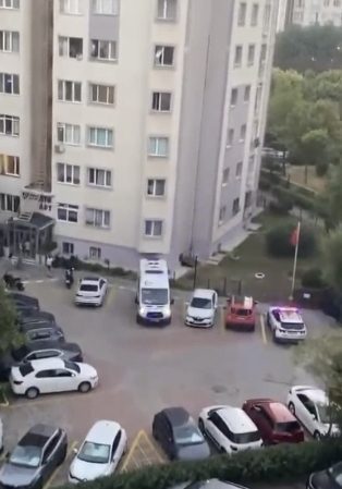 Vehbi DEMİR – Ramazan İŞİKLİ / İSTANBUL, – BEYLİKDÜZÜ’nde komşularının