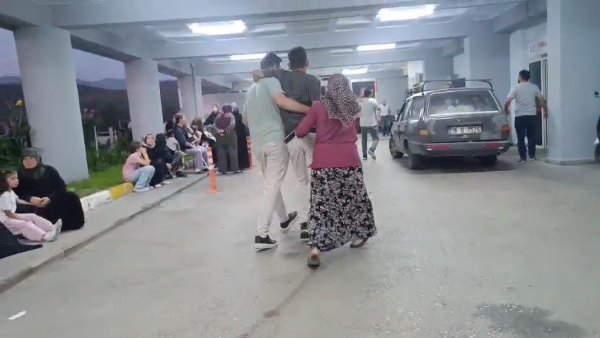 Osman SAK/ ORHANELİ(Bursa), – BURSA’nın Orhaneli ilçesinde düğünde ikram edilen