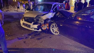 Yavuz YILMAZ/ İNEGÖL(Bursa), – BURSA’nın İnegöl ilçesinde iki otomobilin kafa