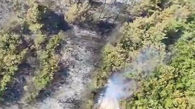 2 UÇAK VE 4 HELİKOPTERLE MÜDAHALE EDİLİYOR Bursa’nın Kestel ve