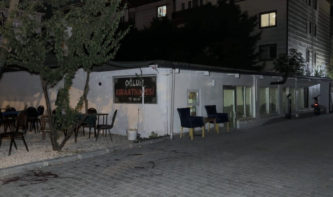 Soner HASIRCIOĞLU/İSTANBUL, – BÜYÜKÇEKMECE’de motosikletle gelen kimliği belirsiz kişi ya