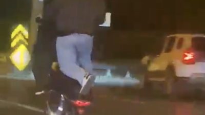 Mert ORDU/İSTANBUL, – ÇEKMEKÖY’de plakasız motosikletiyle trafikte tehlikeli hareketler yaptığı