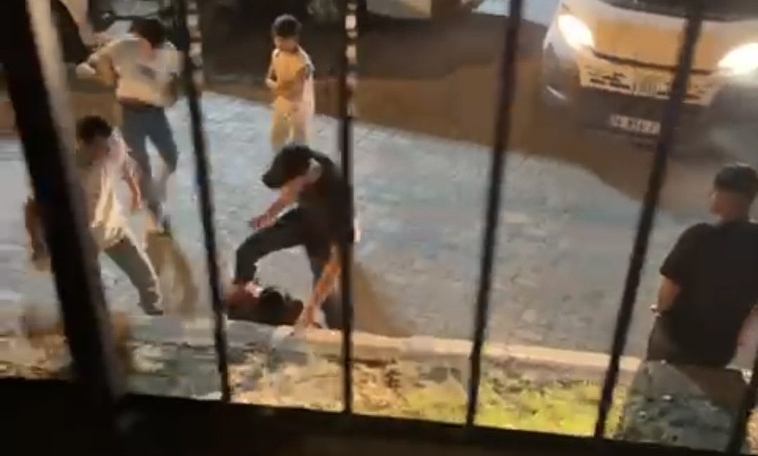 Vehbi DEMİR / İSTANBUL, – ESENLER’de İ.A. (17), ‘kız meselesi’
