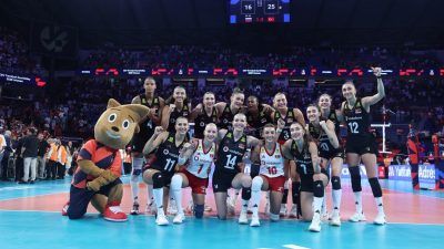 Slovenya – Türkiye: 1-3 İSTANBUL, – SALON: Sinan Erdem HAKEMLER: