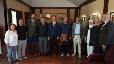 Gülseren KARAPINAR/İSTANBUL, – BEYOĞLU’nda Kasımpaşa-Trabzonspor maçının ardından taraftarların attığı iddia