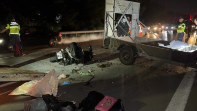 İsa ÇİÇEK/ARİFİYE (Sakarya), -SAKARYA’nın Arifiye ilçesi Anadolu Otoyolu geçişinde ışıklı