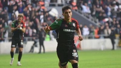 İZMİR, – 3’üncü Lig’de yeni sezona iddialı hazırlanan Karşıyaka, altyapısında