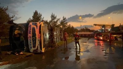 Samed Aydın SUN/KAYSERİ, – KAYSERİ’nin Melikgazi ilçesinde yolcu otobüsü ile