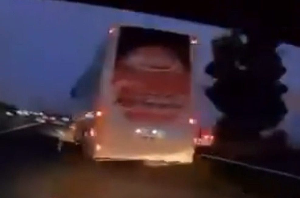 Zübeyde ÖZMEN/ BOLU, – BOLU’da Anadolu Otoyolunda şerit değiştiren yolcu