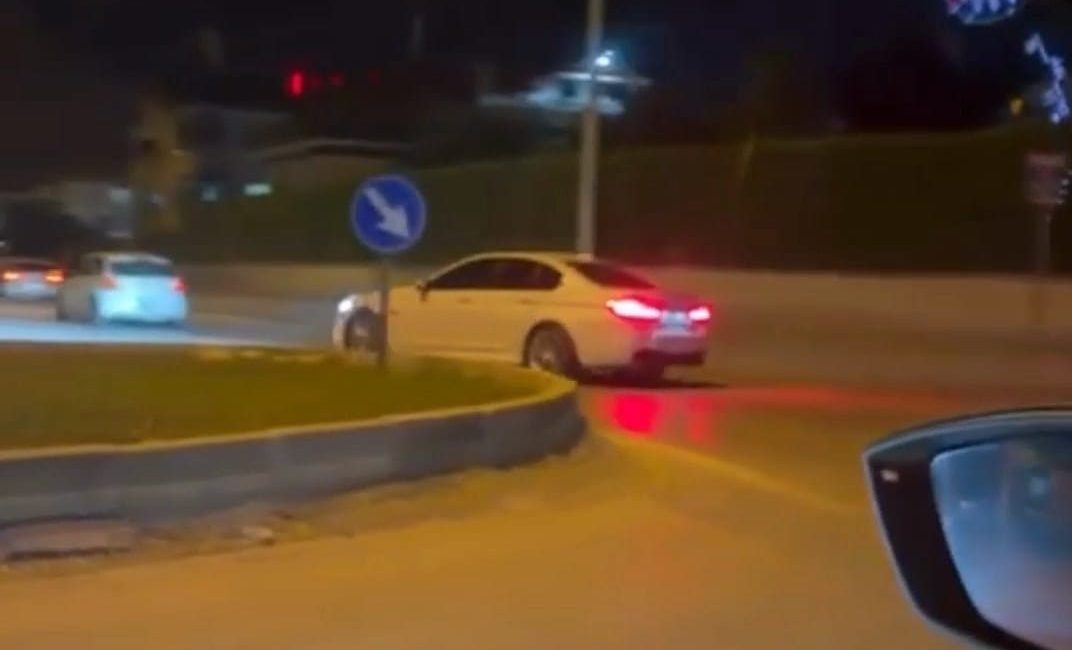 Yavuz YILMAZ/ İNEGÖL(Bursa), – BURSA’nın İnegöl ilçesinde otomobille drift attığı