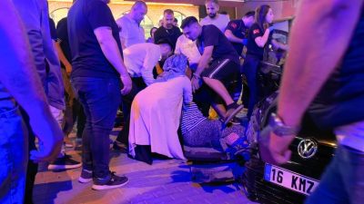 Yavuz YILMAZ/İNEGÖL (Bursa), – BURSA’nın İnegöl ilçesinde sürücüsünün kontrolünü kaybettiği