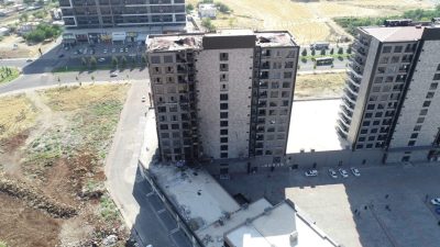 Gıyasettin TETİK-Hüseyin İÇLİ/DİYARBAKIR, – DİYARBAKIR’da 13 katlı bir plazada çıkan,