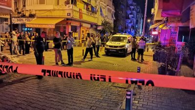 4 ŞÜPHELİ TUTUKLANDI İzmir’in Karşıyaka ilçesinde iki grup arasında çıkan